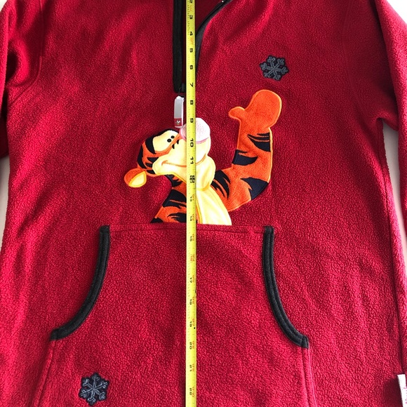 Vtg, Tigger Winnie The Pooh, Size M, Red Pullover - Picture 6 of 9
